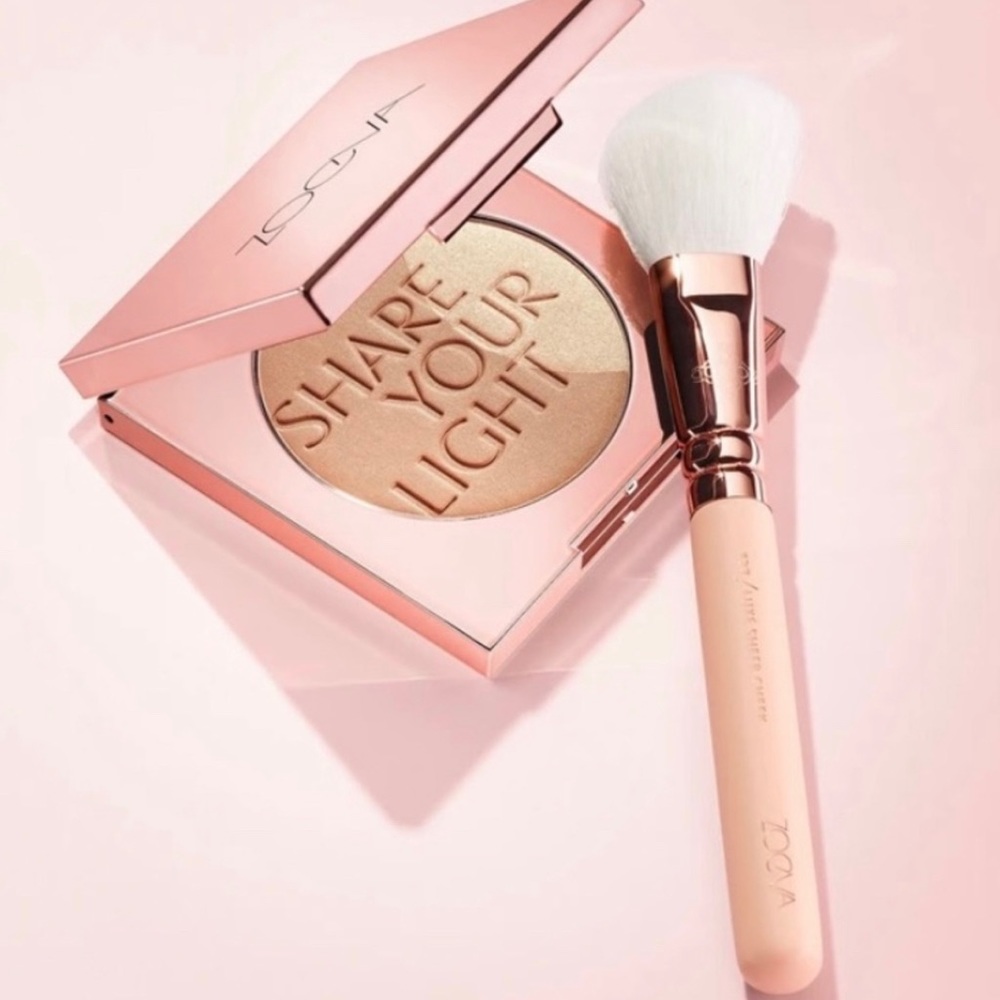 NWT- Radiant Bronzer/Highlighter